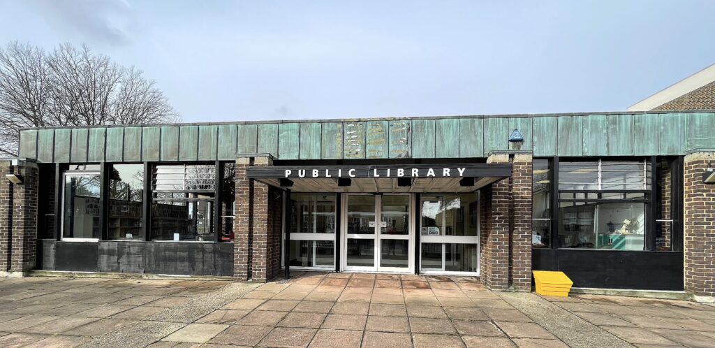 Southgate Library facade before artwork installed