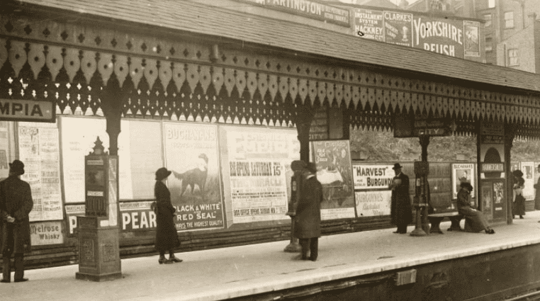 Hammersmith Station platform 1913